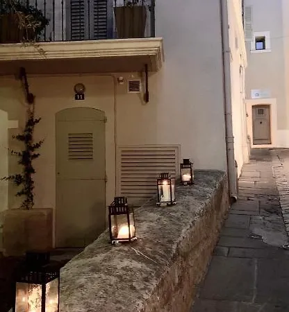 Le Caillou A La Ponche St Tropez * 쎙뜨호뻬