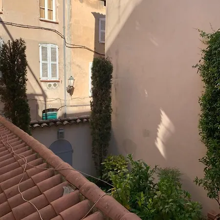 Le Caillou A La Ponche St Tropez